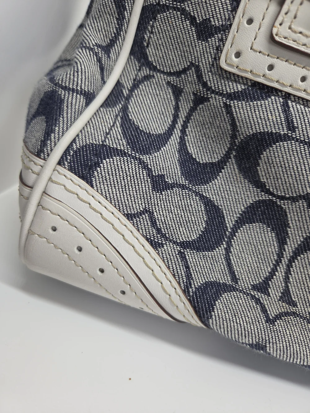 Coach shoulder bag